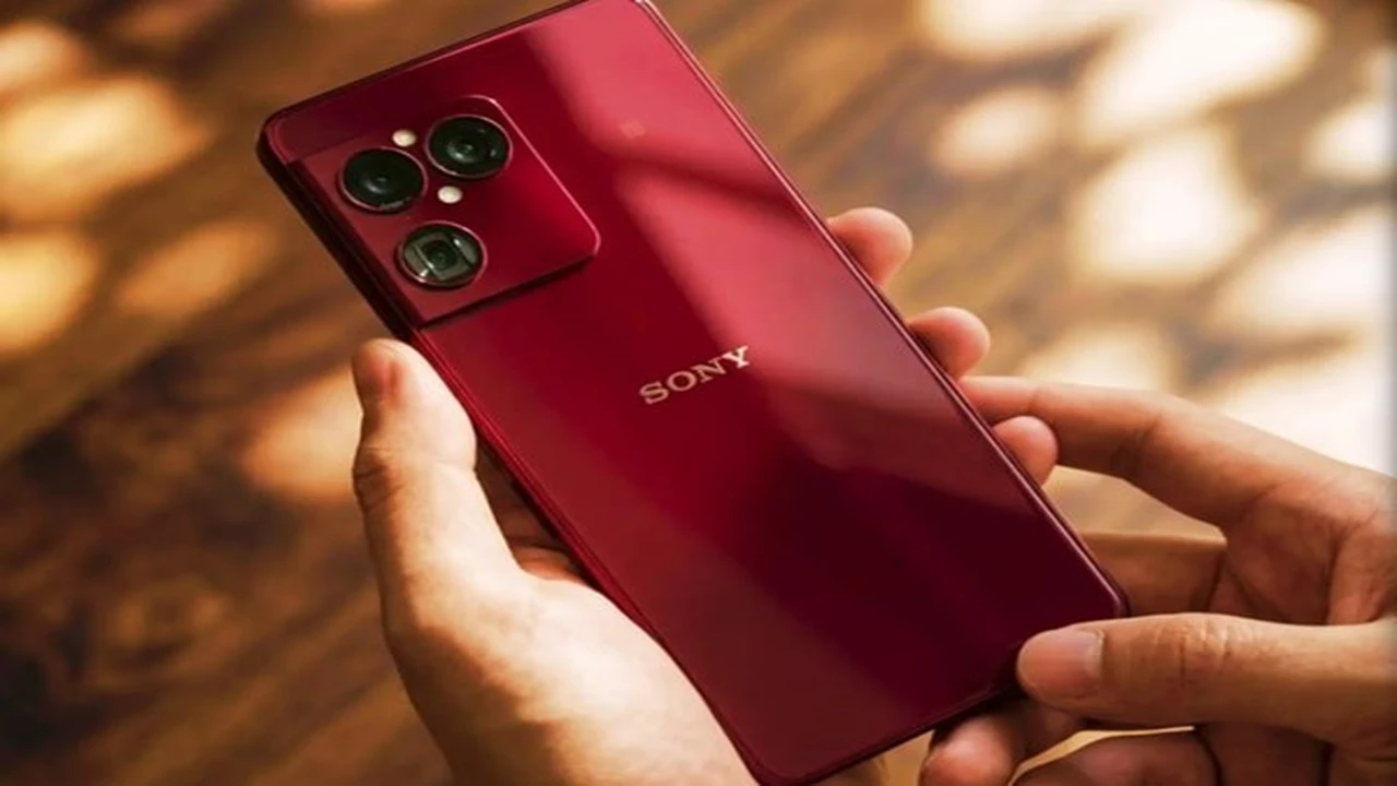 مواصفات هاتف Xperia 1 VIII الجديد باللون الأحمر تثير اهتمام عشاق التقنية